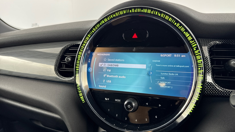 MINI Hatchback 1.5 Cooper Exclusive 3dr Auto Petrol Hatchback